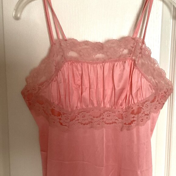 Van Raalte Vintage Women's Pink Long Semi Sheer Nightgown Slip Size Lingerie - Picture 2 of 7